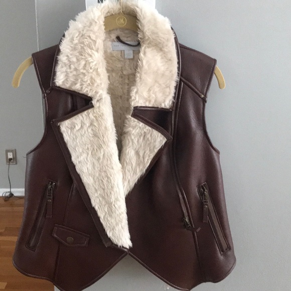 New York & Company Jackets & Blazers - 🔴NY & Co. Brown Leather & Fur Vest